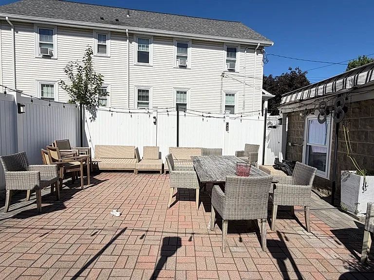 3 Jonathan St #1 — Photo 17