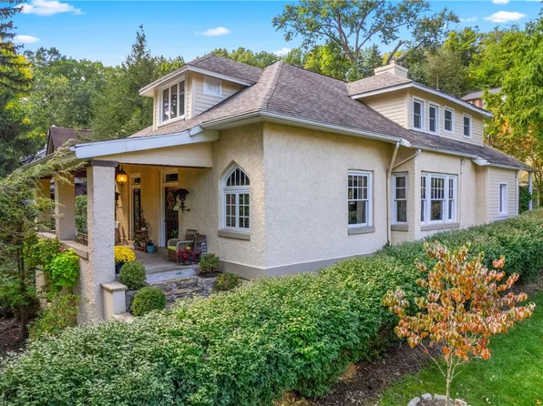 664 Hamilton Rd, Pittsburgh, PA 15205