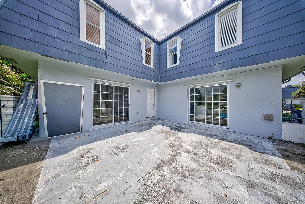 2 bed, 2.5 bath, 1428 sqft, $2,850 — Photo 3