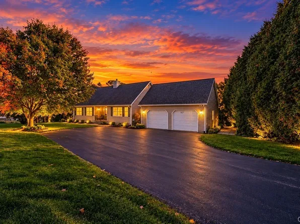 1527 Middle Rd, Oneida, NY 13421