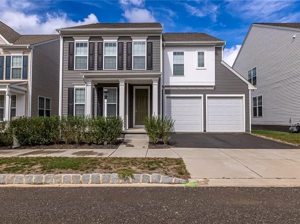 708 Withers Park Dr, Cranberry Township, PA 16066