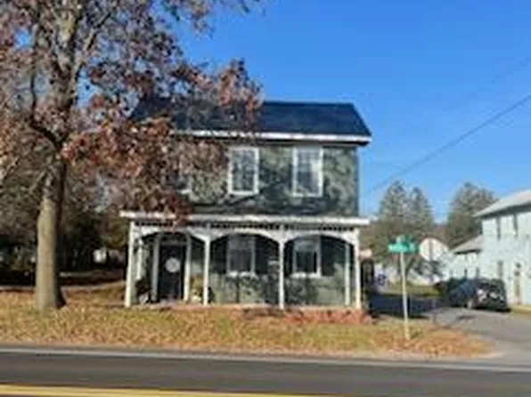525 Market St, New Berlin, PA 17855