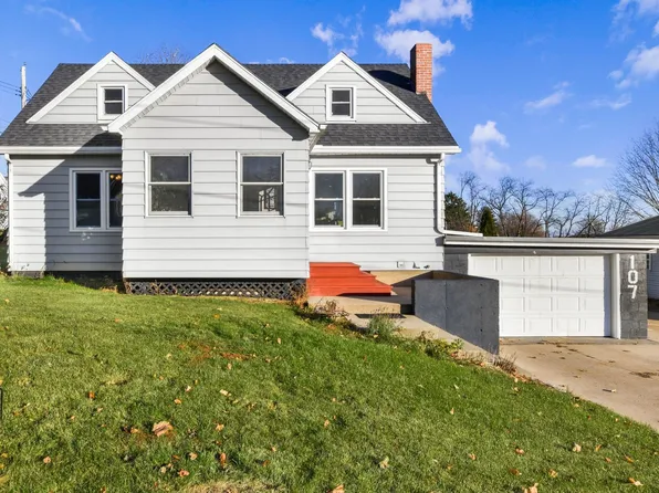 107 S Rogers St, Dodgeville, WI 53533