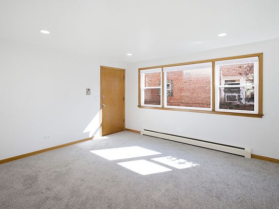 5th image of 4305 W Lawrence Ave