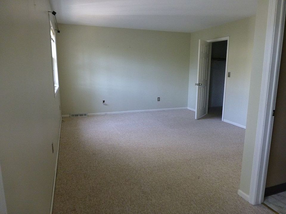 1st image of 138 Deer Run Dr