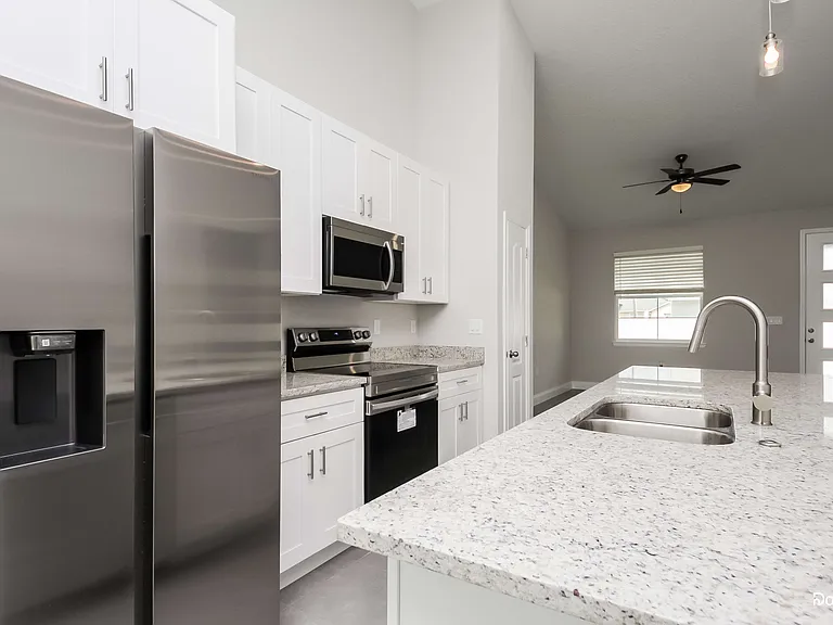 163 Aurelia Ct — Photo 4