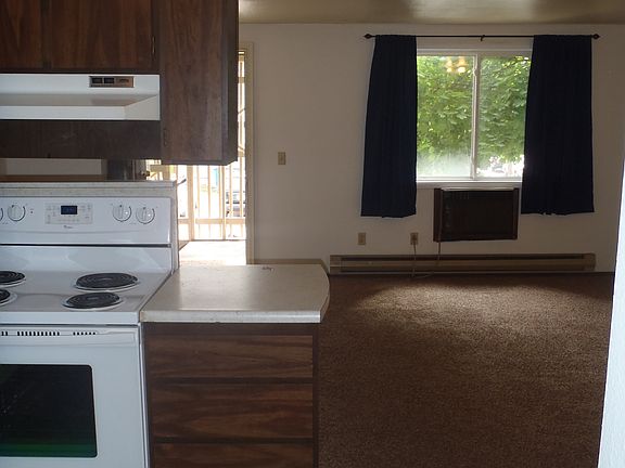 3rd image of 301 Kiwanis St APT 11