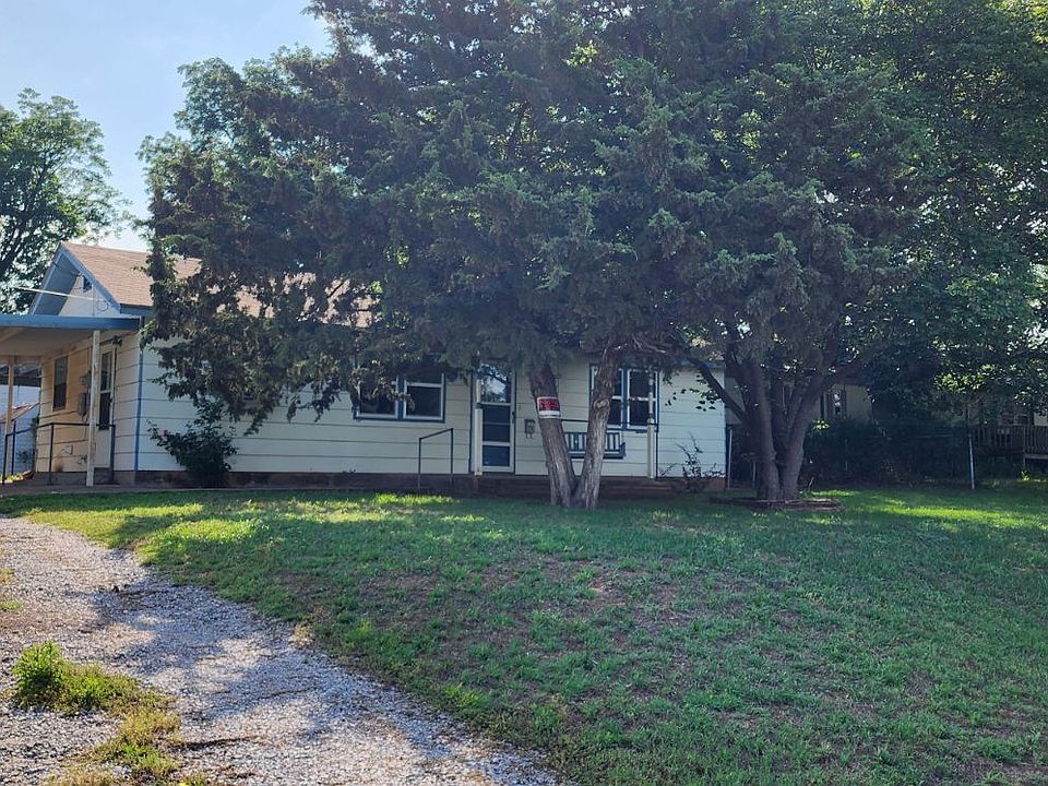 1st image of 804 N Avenue B