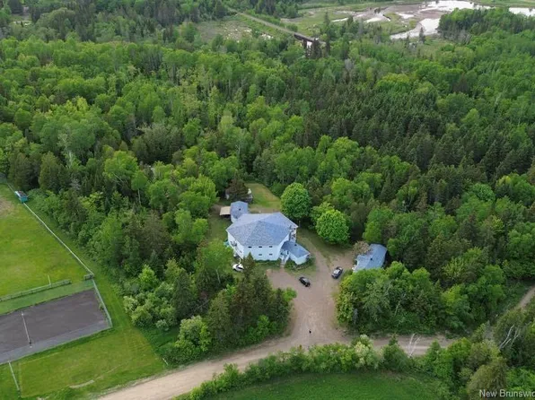 15 Benjamin Portage Rd N, Colborne, NB E8G 1N9