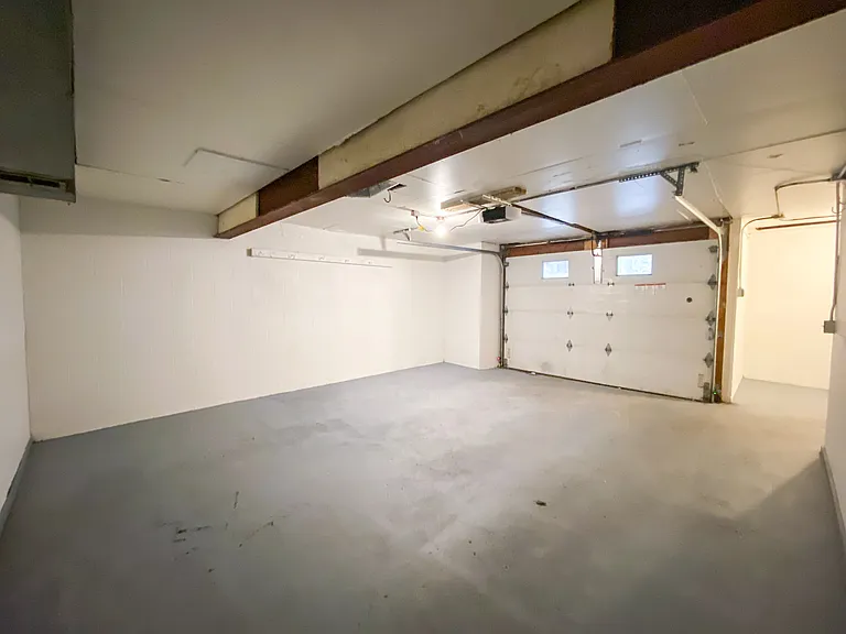 1101 Catalpa Cir — Photo 20