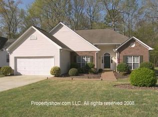 112 Holly Creek Dr, Irmo, SC 29063