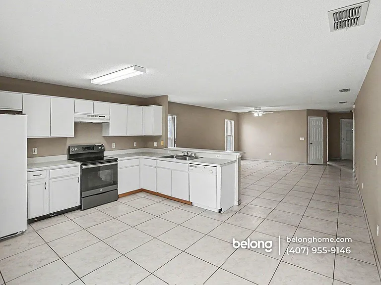1164 Kempton Chase Pkwy — Photo 7