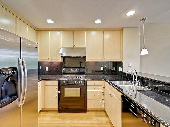 4th image of 3713 Heron Way