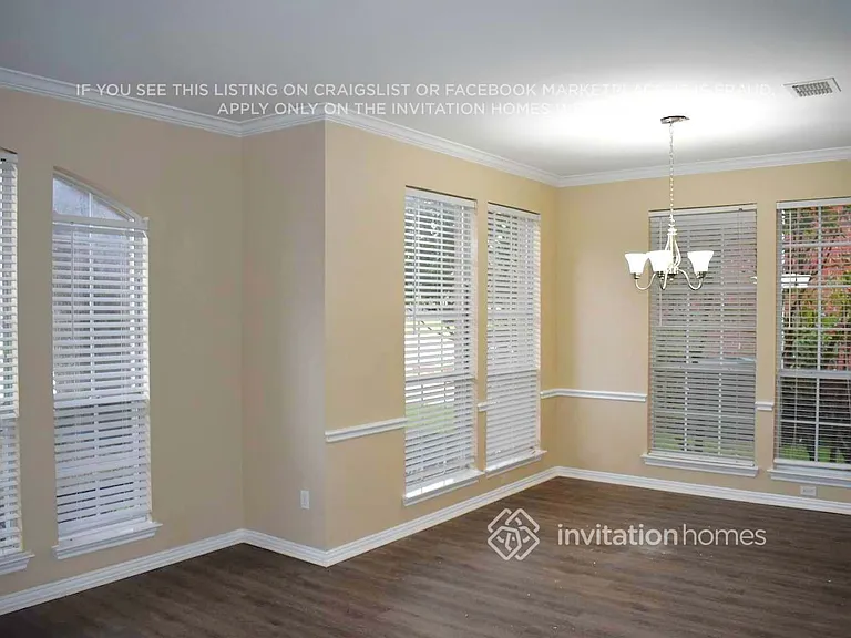 4634 Lincolnshire Dr — Photo 5