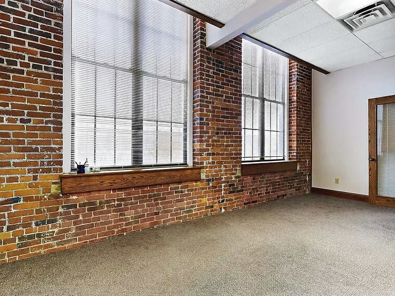 2 Storer St #305 — Photo 4