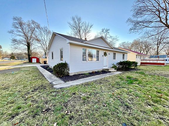 2nd image of 2251 Vine Ave