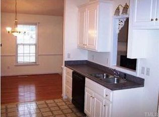 181 Turtle Point Dr, Fuquay Varina, NC 27526