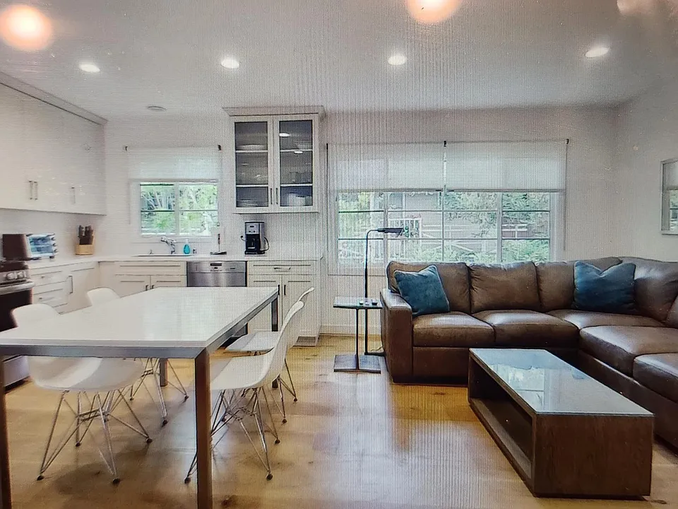 135 Montana Ave #9