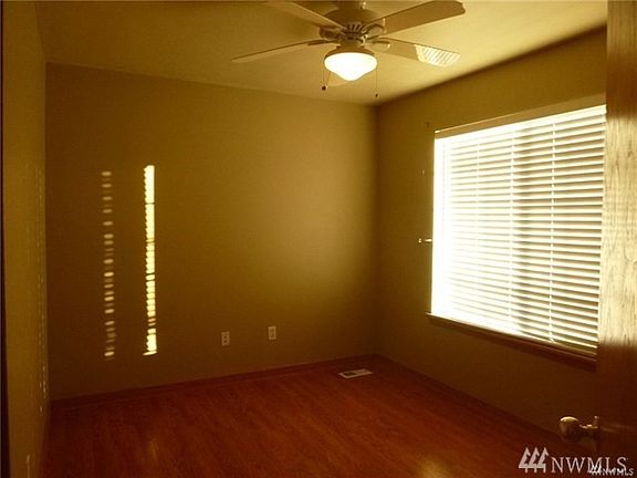 3rd image of 12625 12th Avenue Ct E