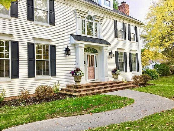2nd image of 295 Armstrong Pl