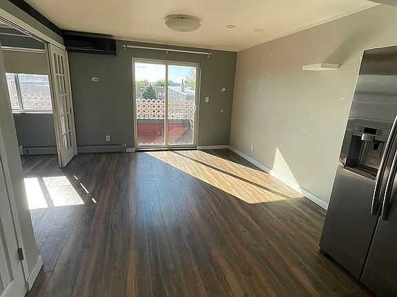 3rd image of 2120 Greene Ave APT F3