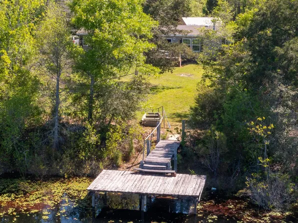 427 McKinney Ln, Alford, FL 32420