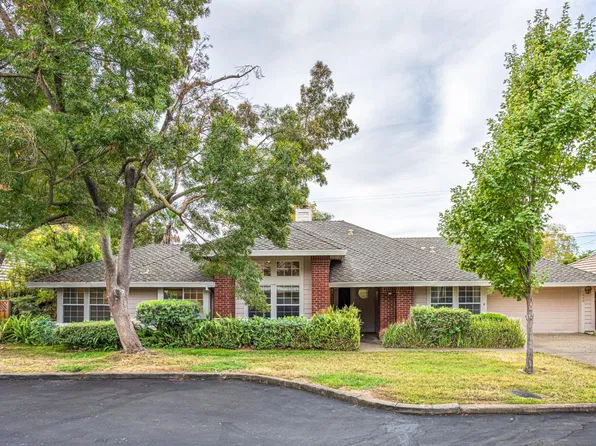 2804 Roxburgh Ln, Sacramento, CA 95864