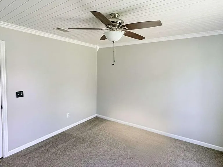 236 Woodbridge Rd — Photo 18