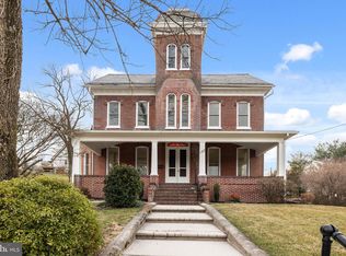 187 Main St, Schwenksville, PA 19473