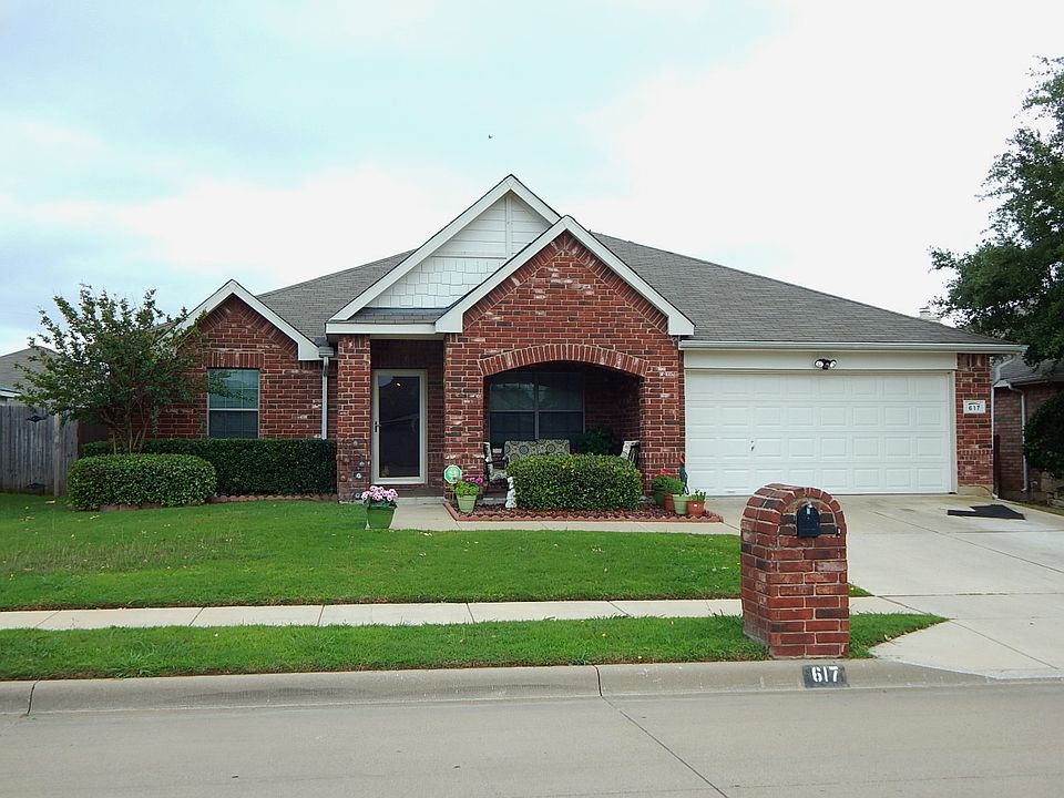 1st image of 617 Bent Oak Dr