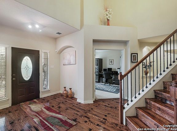 5th image of 9227 Saucedo Dr
