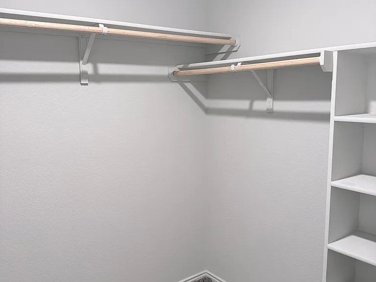 7300 Veronica Ct — Photo 15