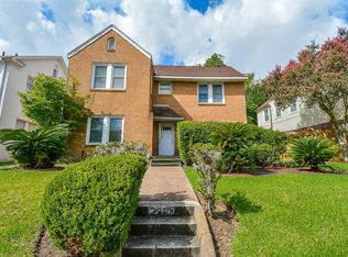 2910 Southmore Blvd, Houston, TX 77004