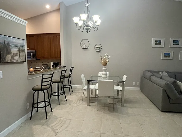 Dinning room with eating counter