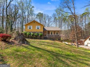 456 Pineburr Ln, Stone Mountain, GA 30087