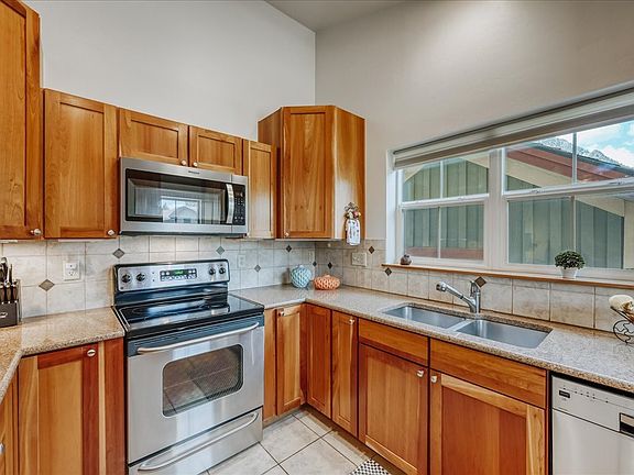 5th image of 300 Streamside Lane UNIT 300-3