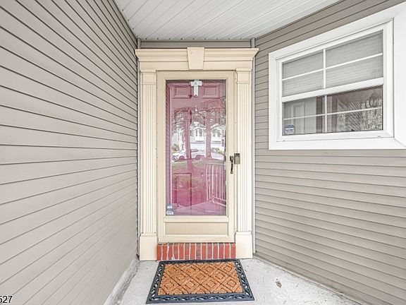 4th image of 110 Warbler Dr