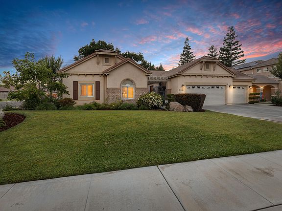 4th image of 2041 Peppertree Street