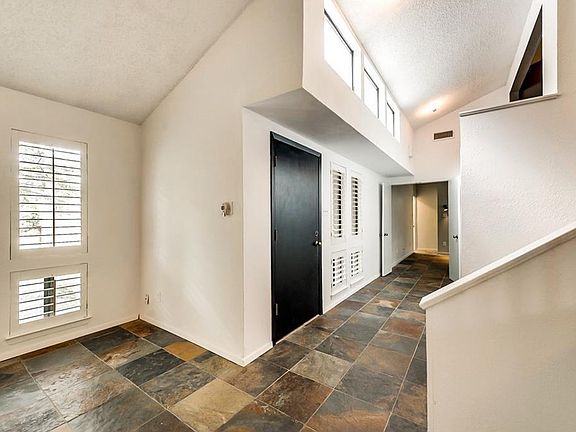 2nd image of 5603 Cambria Dr