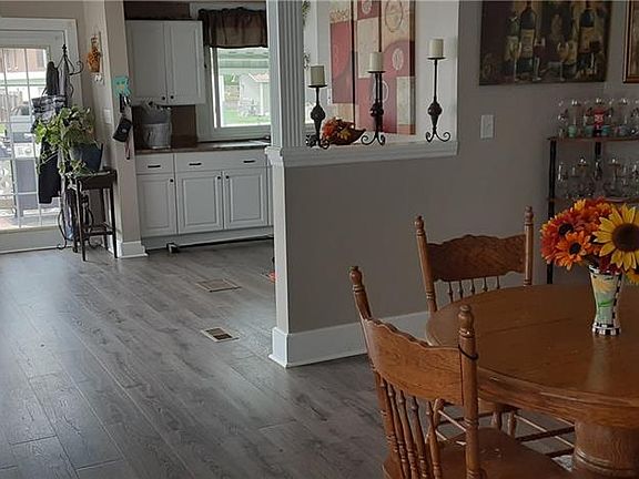 4th image of 818 Washington Ave