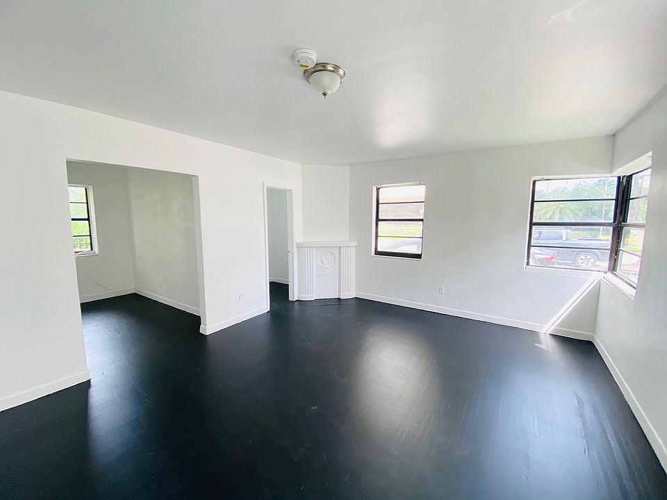 1st image of 8920 Collins Ave #1