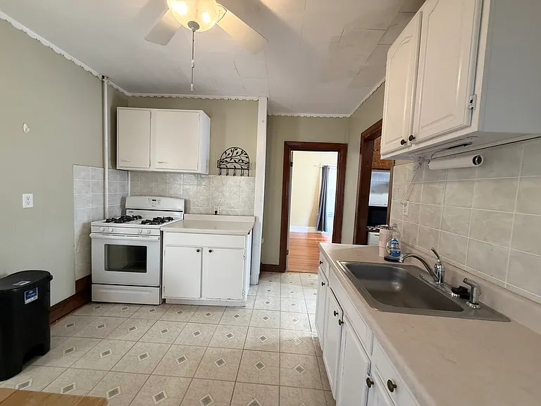 53 Litchfield St #1 — Photo 14