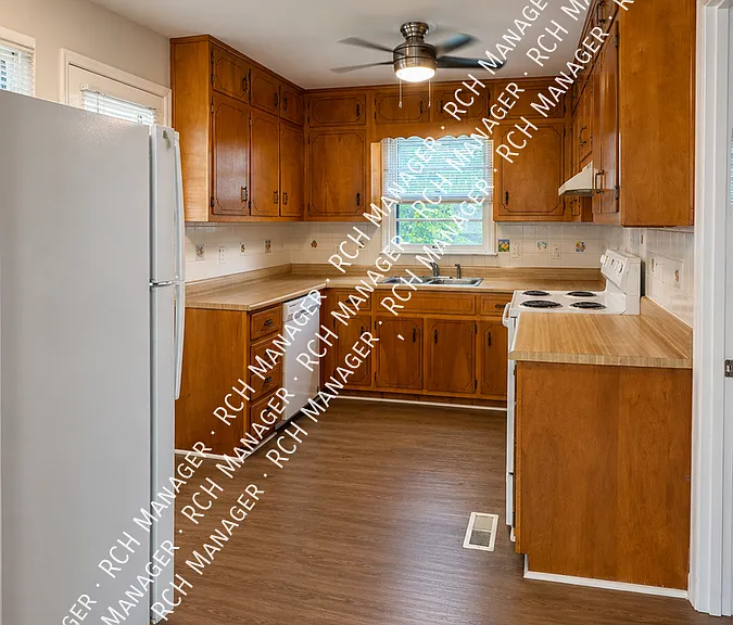 608 Austin Dr NW — Photo 4