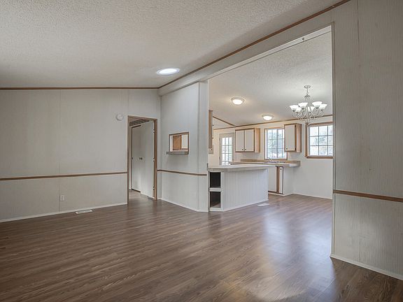 3rd image of 21800 Topland Dr #4
