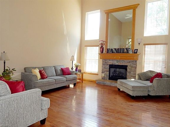 2nd image of 5280 Grand Canyon Dr
