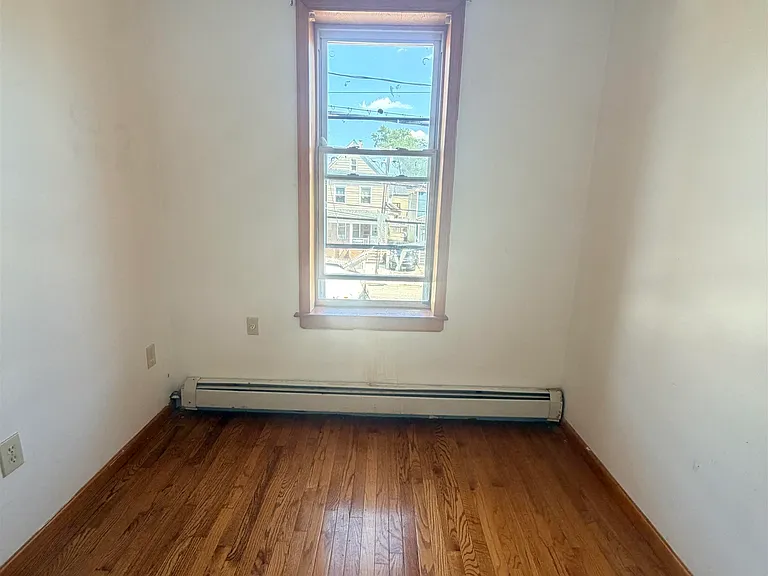 693 Kennedy Blvd #2 — Photo 8