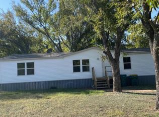 204 Logan Ln, Gatesville, TX 76528
