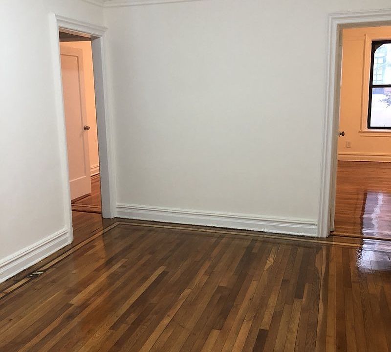 1st image of 4415 43rd Ave APT B5