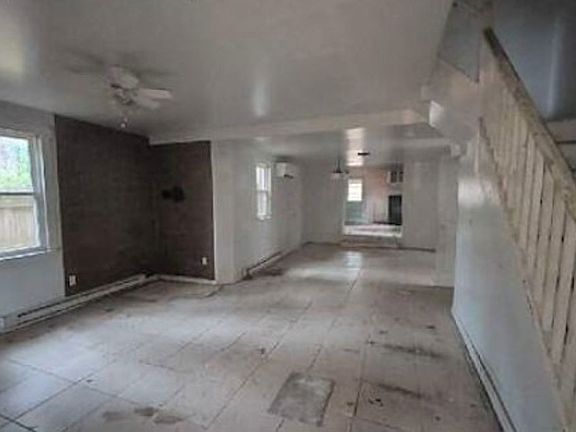 Additional Living Room