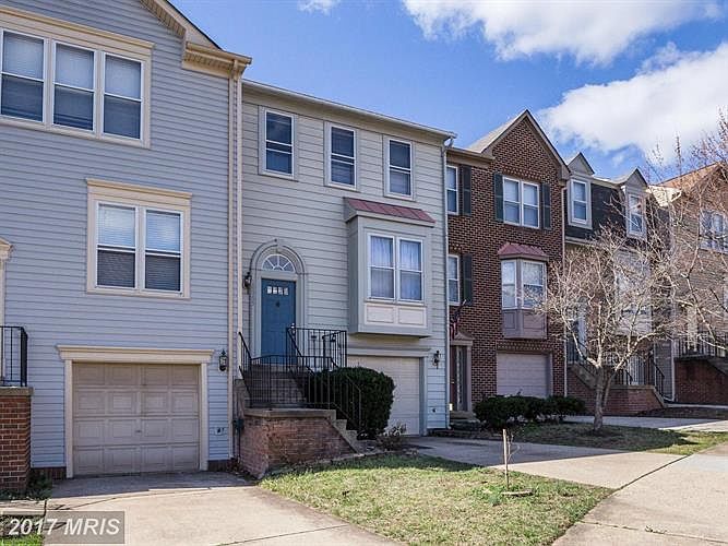1st image of 10185 Jamaica Ln